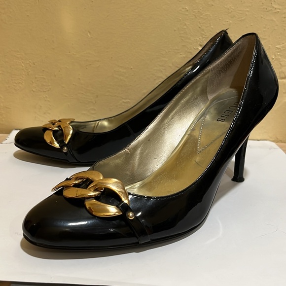 Guess pumps size 9 - Picture 2 of 6